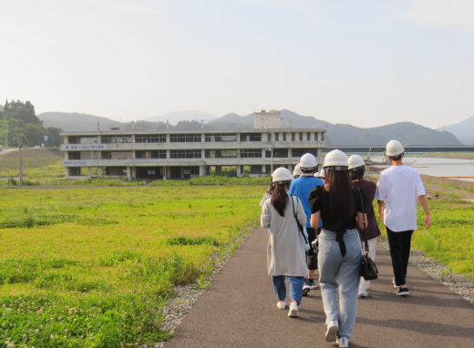 東北スタディーツアーの様子1
